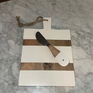 Cheese board white and wood